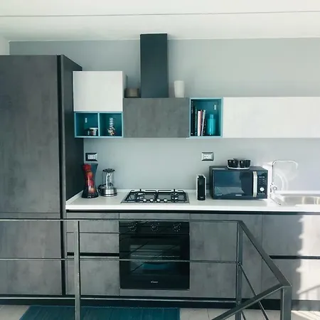 Modern Luxury With Incredible Lake View Apartamento